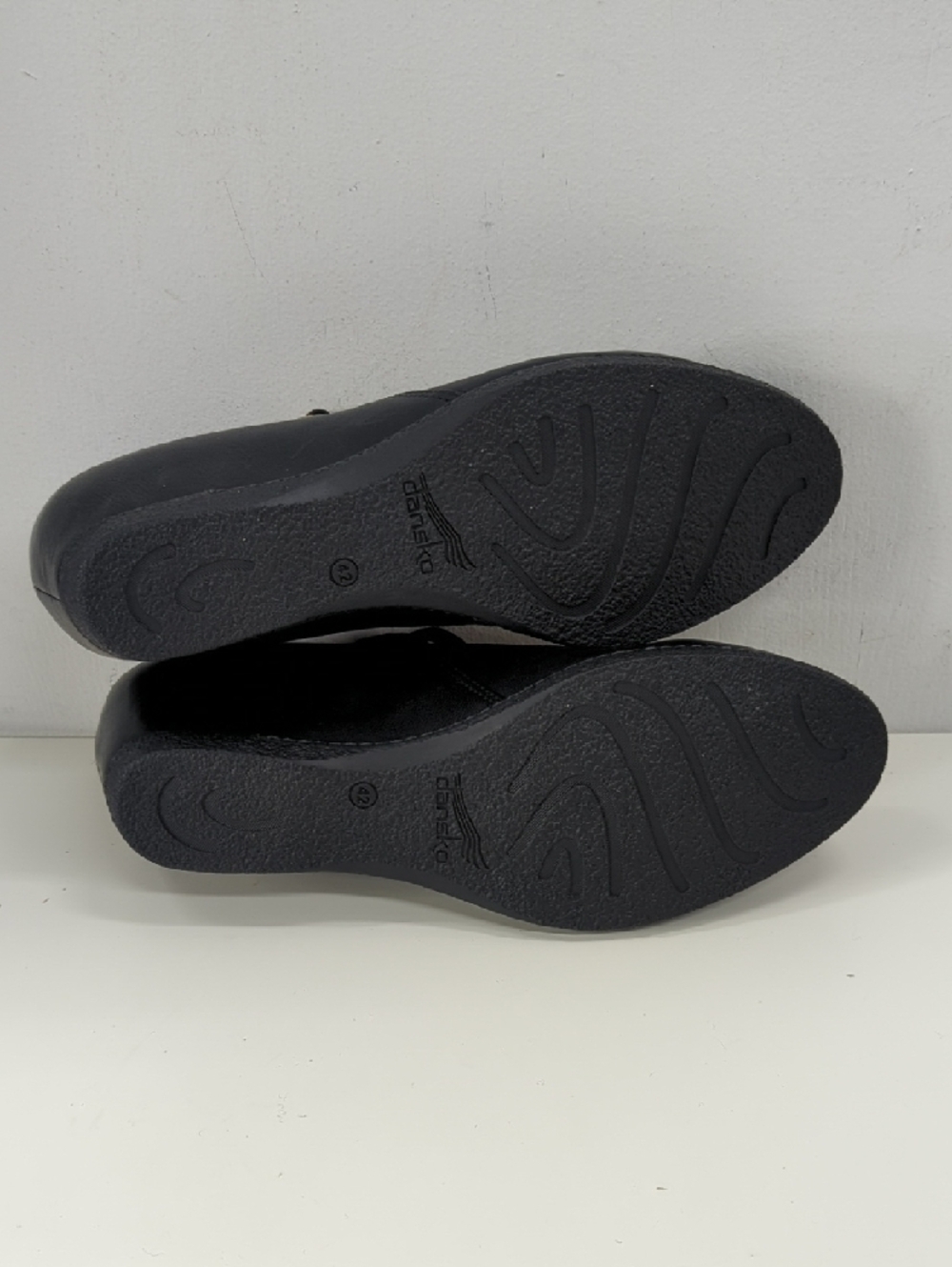 New Dansko Loralie Wedge in Black Leather Size EU 42, US 12 - Picture 9 of 11